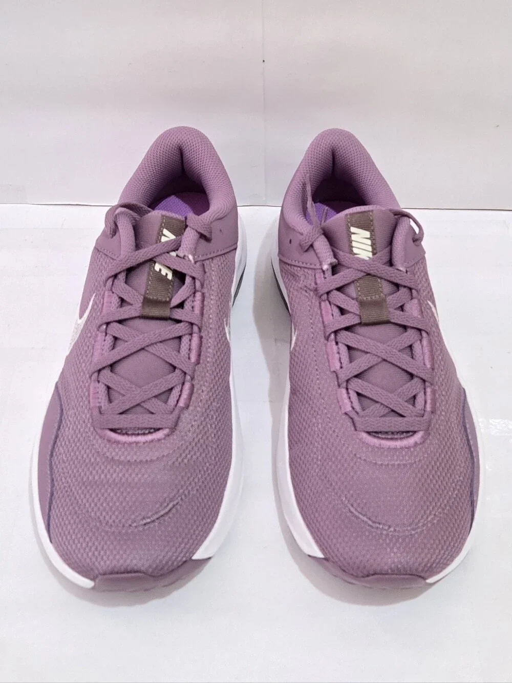 Nike Legend Essential 3 NN Women's Size 10 Violet Dust Training Sneakers